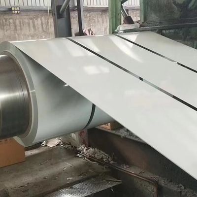 DX51D a enduit la bobine d'une première couche de peinture en acier Ral blanc de couleur 9003 9016 bandes de Ppgi